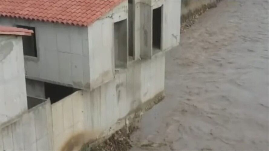 A nosotros nos tocó hacer un video para que la Gobernación nos prestara atención, pasaron tres días y ningún ente hizo presencia en el conjunto: Eduardo Sánchez. Foto: Captura