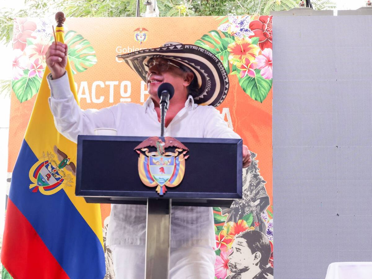 “El tema no es si me reeligen, hay que reelegir el proyecto: Petro convoca a movilización campesina