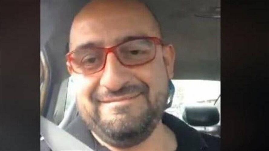 De acuerdo con la empresa, el líder de taxistas no tenía la "clasificación necesaria" para manejar dentro de la plataforma.. Foto: Captura de video