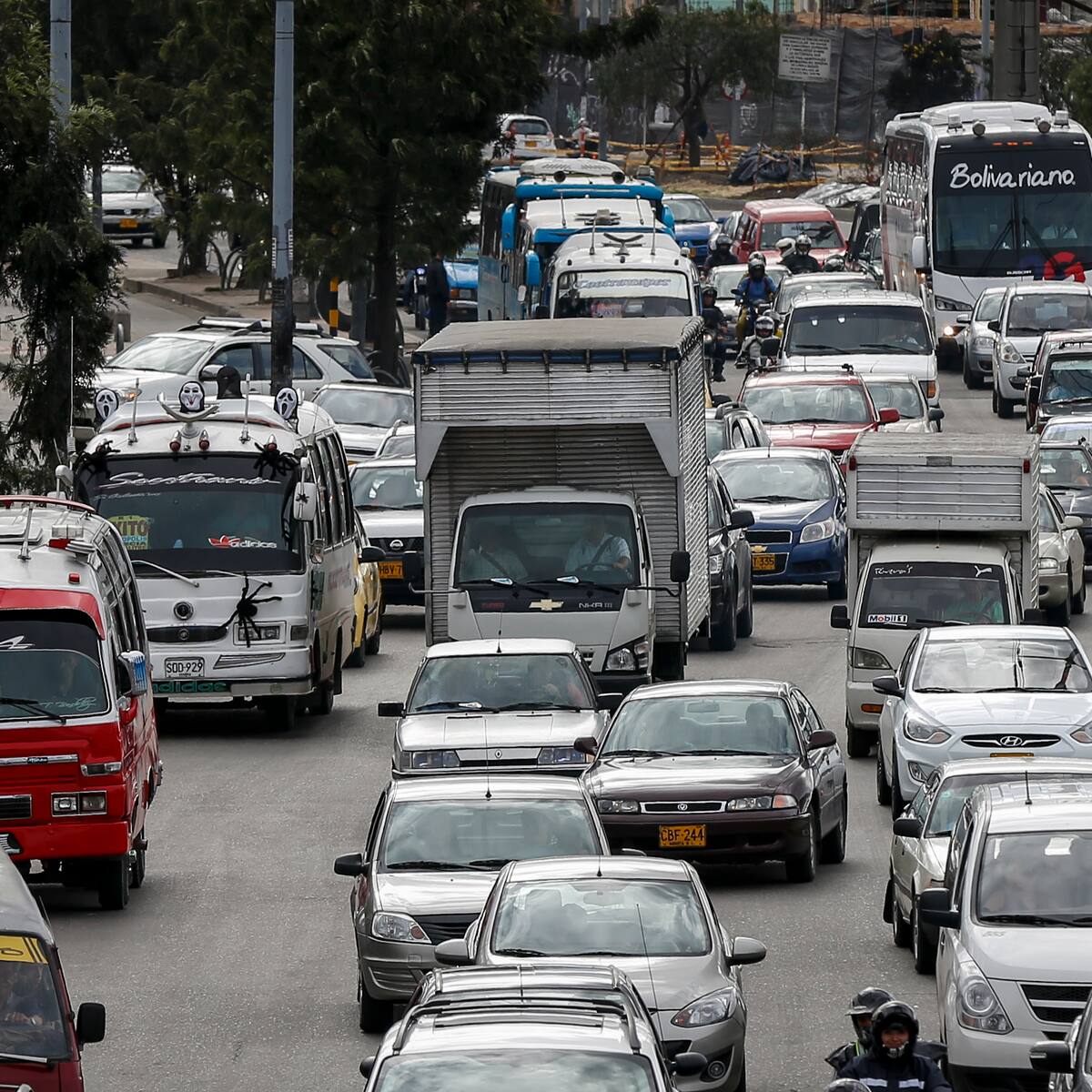 Manifestación de trabajadores en Bogotá generó caos en movilidad para buses escolares