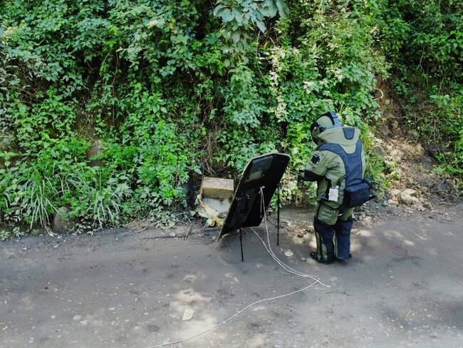 Explosivo instalado en vía de Norte de Santander. / Foto: Ejército Nacional.