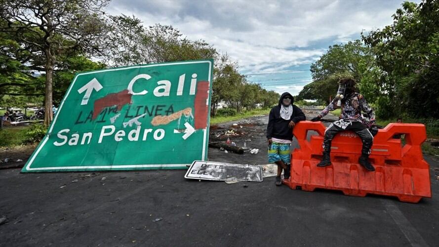 Ejército logra desbloqueo de vía Buga-Tuluá y abastecimiento entre Puerto Tejada y Cali.. Foto: Getty Images