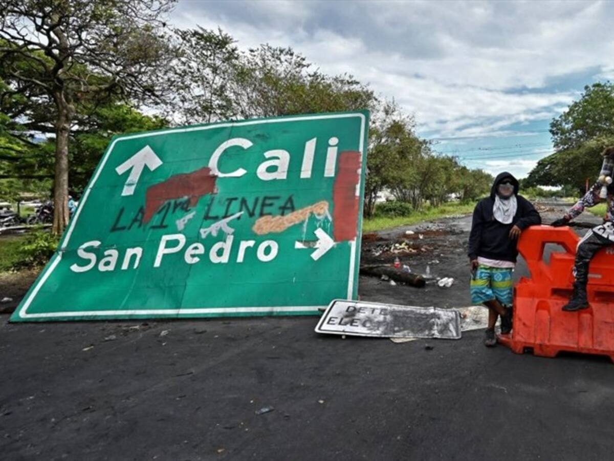 Desbloquean la vía Buga-Tulúa y permiten abastecimiento entre Puerto Tejada y Cali