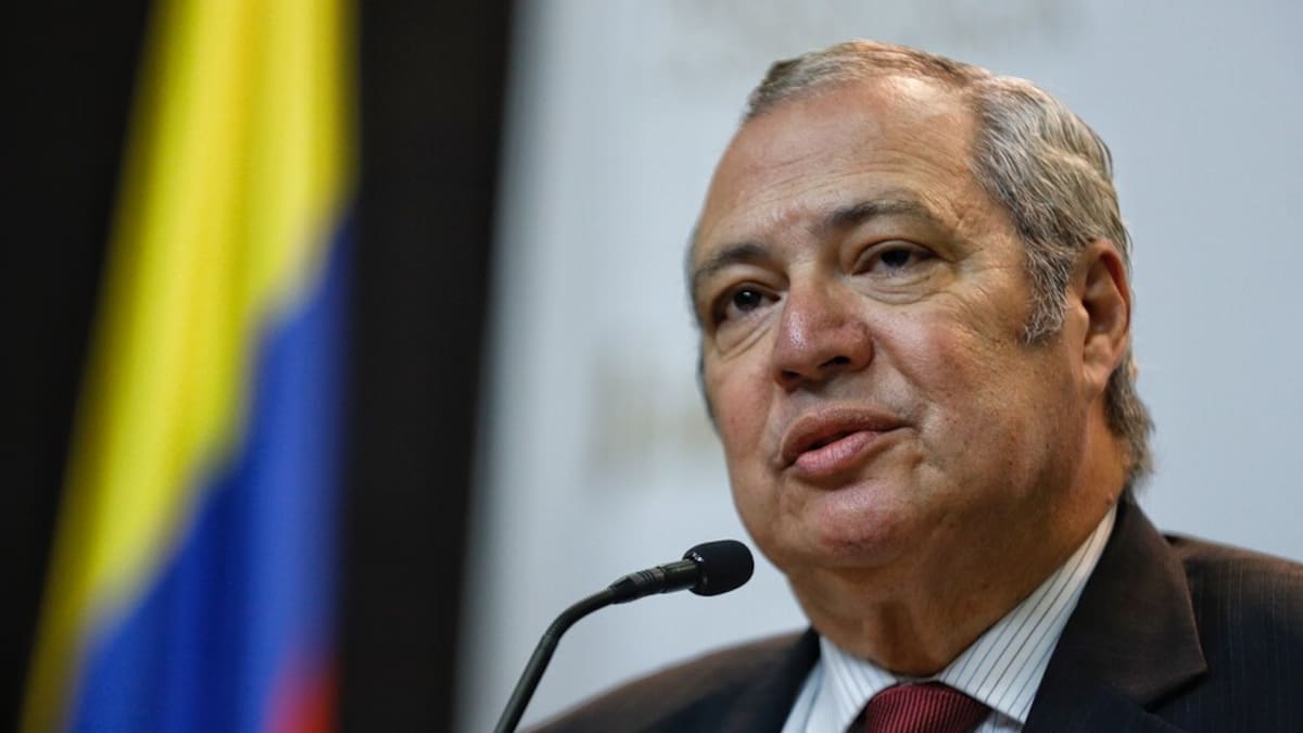 No sabemos que haya conspiración o intención de desconocer al presidente Petro: Iván Name
