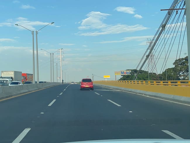 Se levantan bloqueos en Cali, pero persisten cierres en el resto del Valle del Cauca. Foto: W Radio