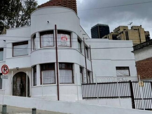 Construirán un edificio dentro de una casa del barrio La Merced . Foto: Karen Bohórquez