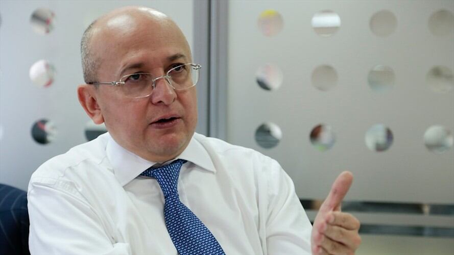 El abogado Guillermo Rodríguez interpuso una denuncia en contra del exfiscal Eduardo Montealegre por supuestas irregularidades en contratos de la Fiscalía. Foto: Colprensa / JUAN PÁEZ