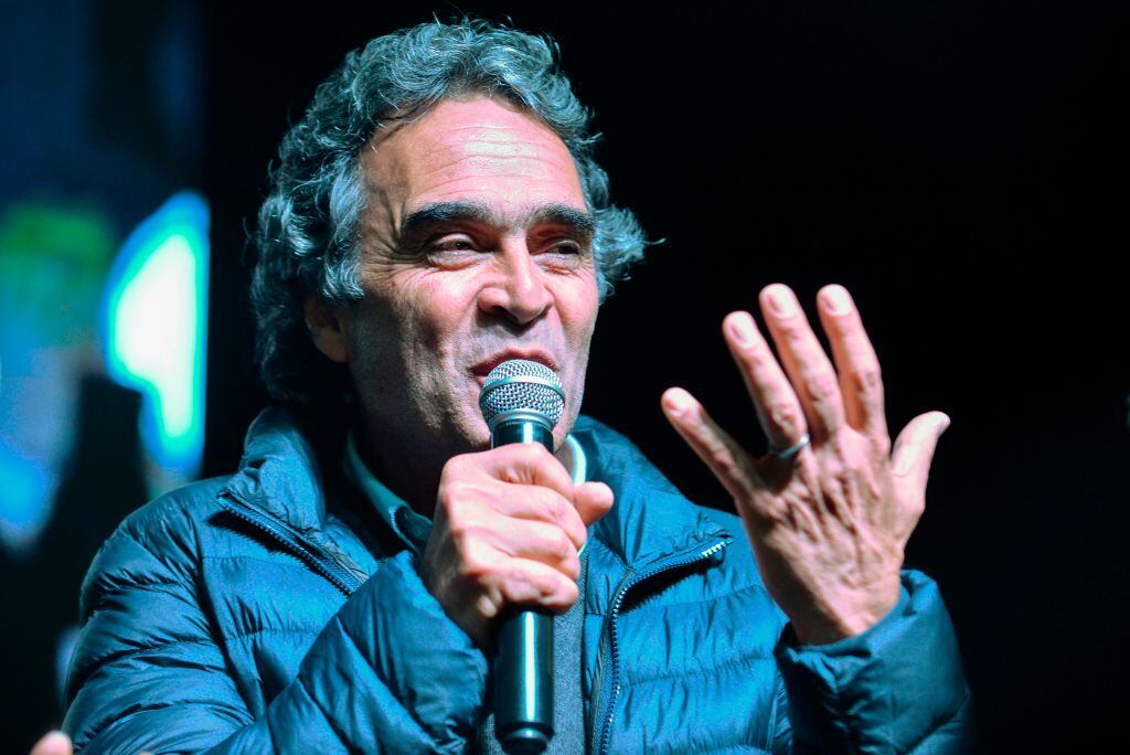 Sergio Fajardo habla de la hoja de ruta de su campaña presidencial. Foto: Colprensa