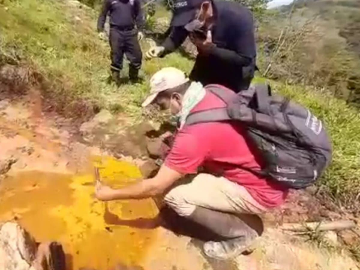 Denuncia afloramientos de hidrocarburos en fuentes hídricas de San Luis de Gaceno