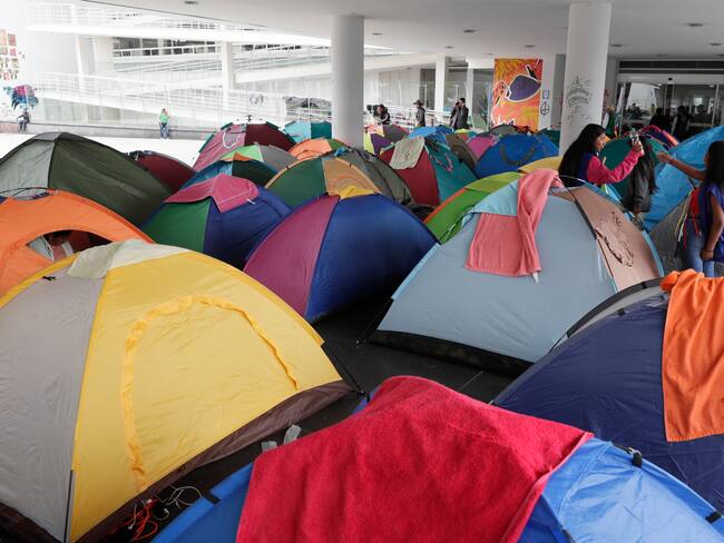 Ocupación de miembros de la Minga Indígena en la Universidad Nacional. Foto:EFE/ Carlos Ortega