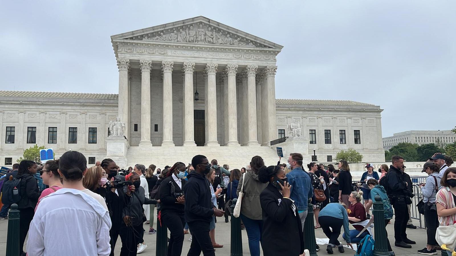 Así avanzan las primeras protestas en EE.UU. tras filtración de borrador contra el aborto. Foto: Yari Adrian