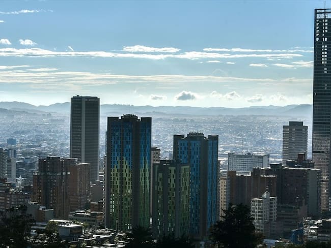 Distrito espera levantar en la tarde alerta amarilla de calidad de aire en Bogotá