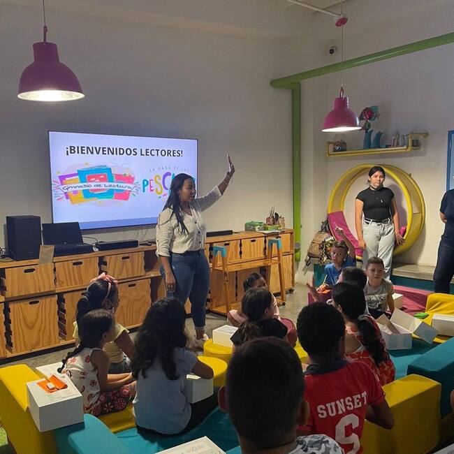 Talleres a los niños/ Archivo Tras la Perla