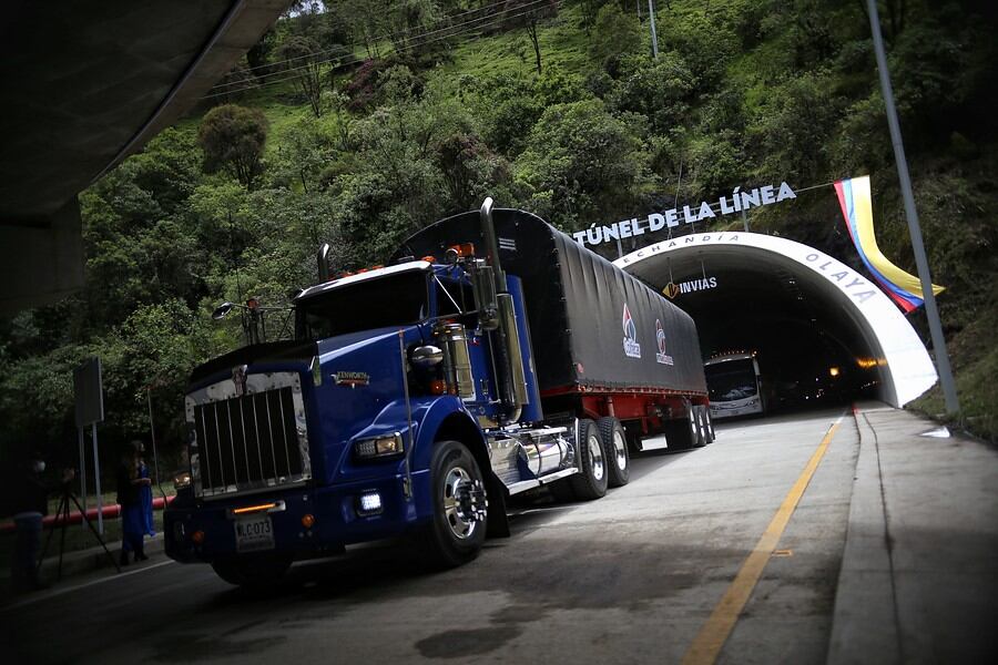 Fedetranscarga pidió al Gobierno atender sus recomendaciones para mitigar accidentes en La Línea. Foto: Colprensa