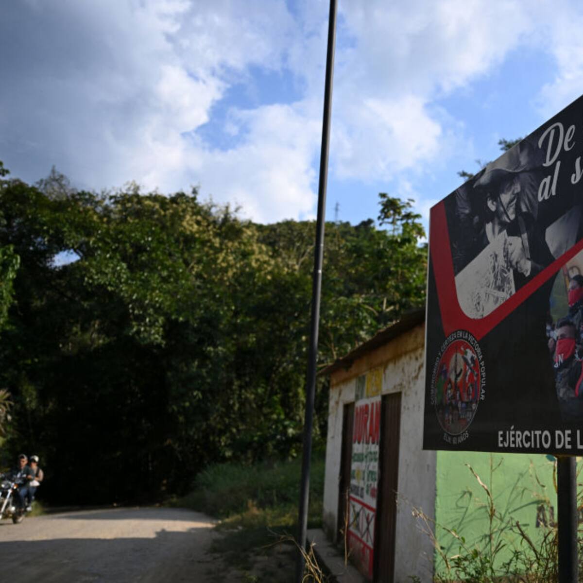 Comunidad de Teorama reporta 15 personas muertas en medio de combates entre el ELN y las disidencias