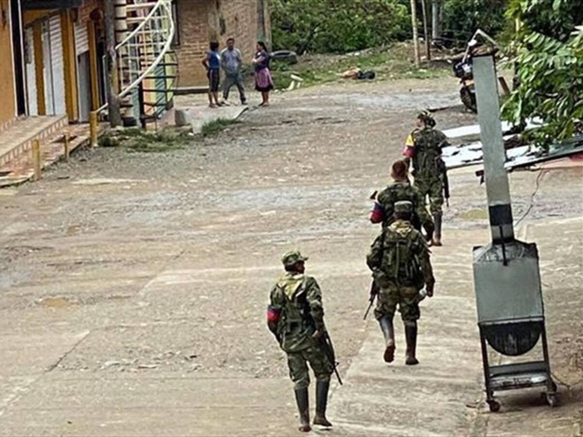 Combates dejan ocho disidentes de las Farc muertos en Argelia, Cauca