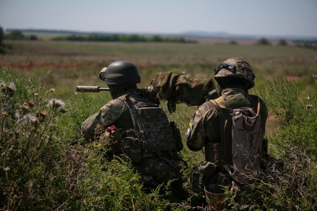 Mercenarios colombianos. (Photo by Viktor Fridshon/Global Images Ukraine via Getty Images)
