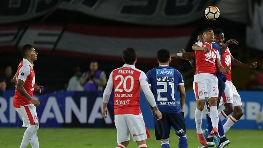 Millonarios y Santa Fe definirán este martes al "rey" de Bogotá cuando choquen en el partido de vuelta de octavos de final de la Copa Sudamericana. Foto: Colprensa