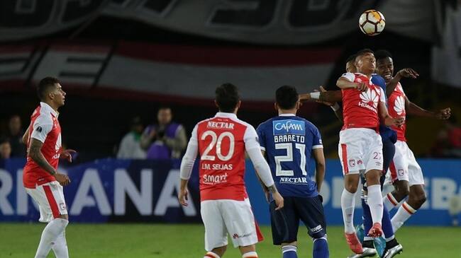 Millonarios y Santa Fe definirán este martes al "rey" de Bogotá cuando choquen en el partido de vuelta de octavos de final de la Copa Sudamericana. Foto: Colprensa