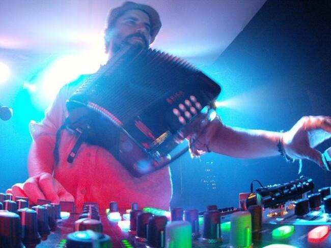 Quantic ha trabajado con músicos del folclor colombiano como Fruko, Michi Sarmiento y Markitos Micolta.. Foto: Agencia Anadolu
