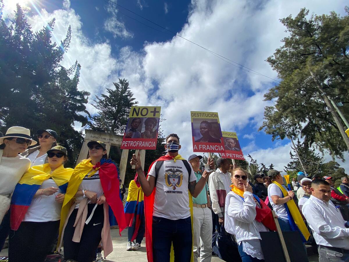 Al Oído: la marcha de la mayoría para no marcharse