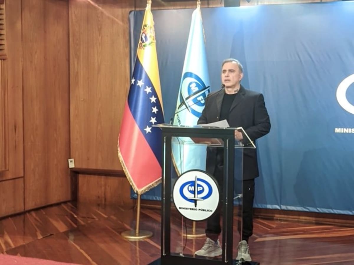 Fiscal de Venezuela confirma detención de dos opositores por planear asesinato de Maduro