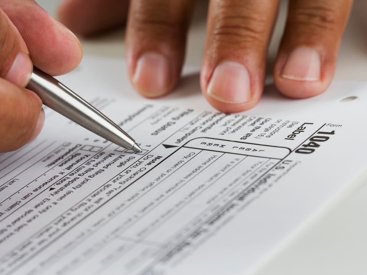 Lista de personas que puede acceder a la declaración de renta sugerida de la DIAN este 2024