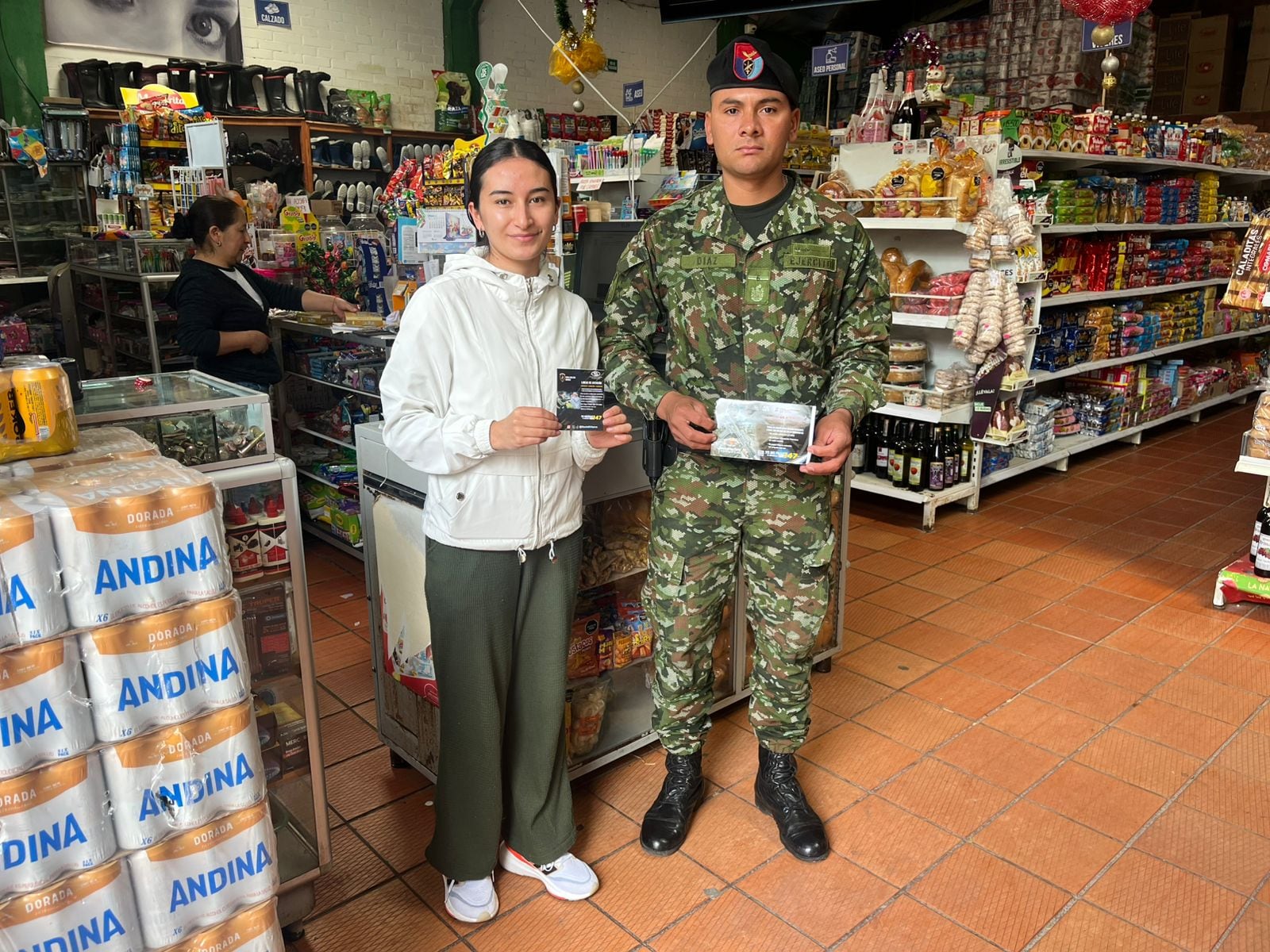 La campaña del Gaula Militar Boyacá con los comerciantes, ganaderos, agricultores y ciudadanía para evitar la extorsión continuará durante este 2025 / Foto: Gaula Militar Boyacá.