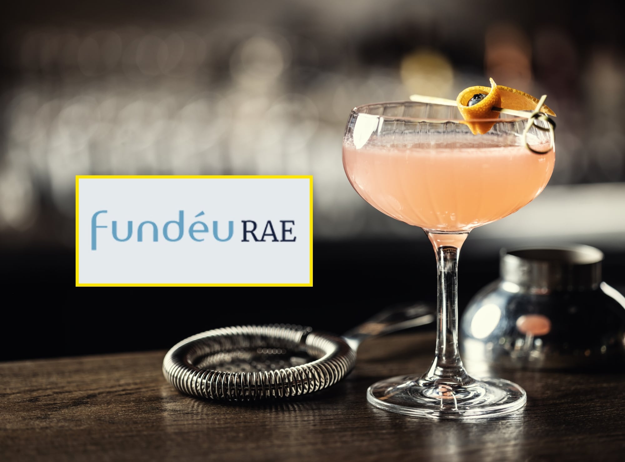 Coctel imagen de referencia junto al logo de Fundéu. Fotos: Getty Images y Fundéu web.