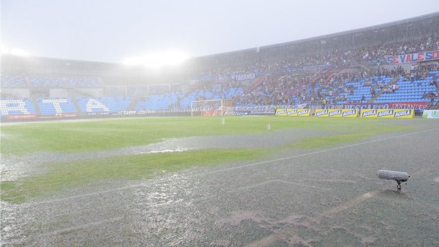 Imagen referencial del estadio de fútbol Sierra Nevada luego de su anegación, el pasado 29 de septiembre. Foto: Colprensa