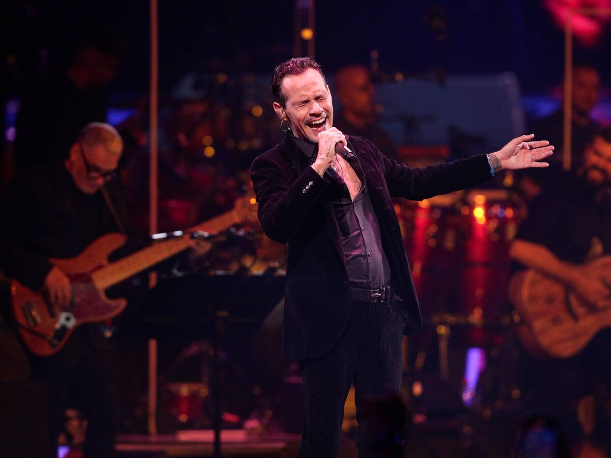 Lanzaron una botella contra Marc Anthony en medio de un concierto del Carnaval de Barranquilla