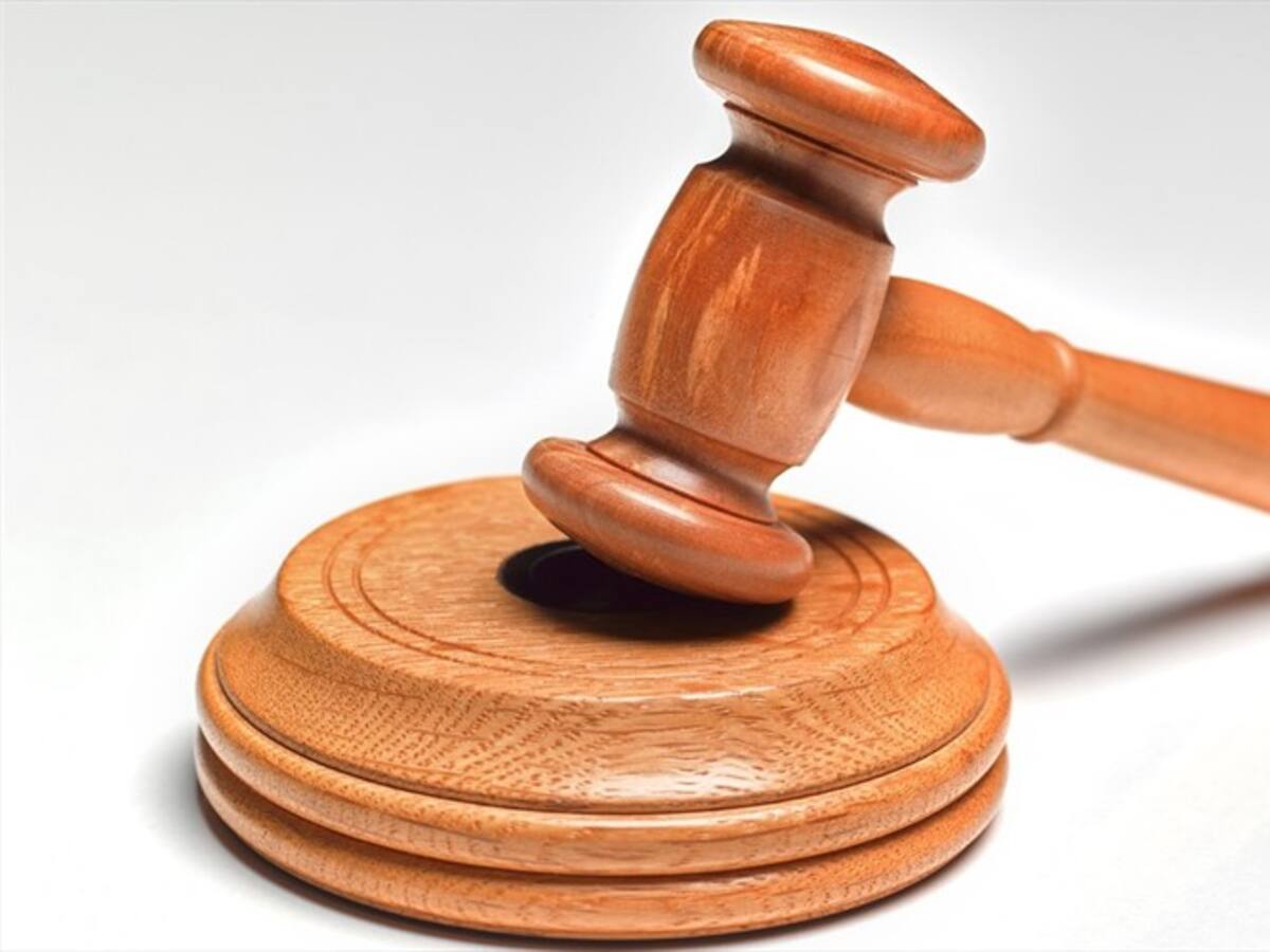 Agricultor estudió leyes por 16 años para demandar a compañía que contaminaba sus tierras