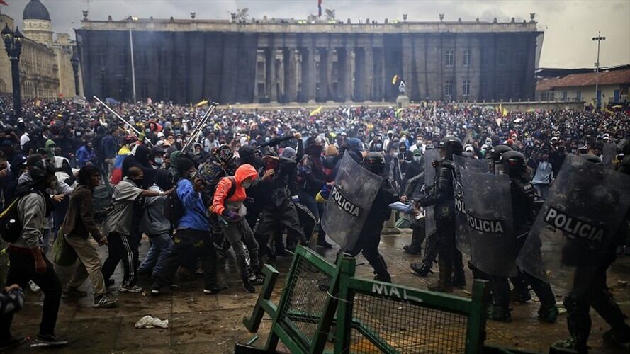 Vándalos infiltrados en las marchas. Foto: Colprensa