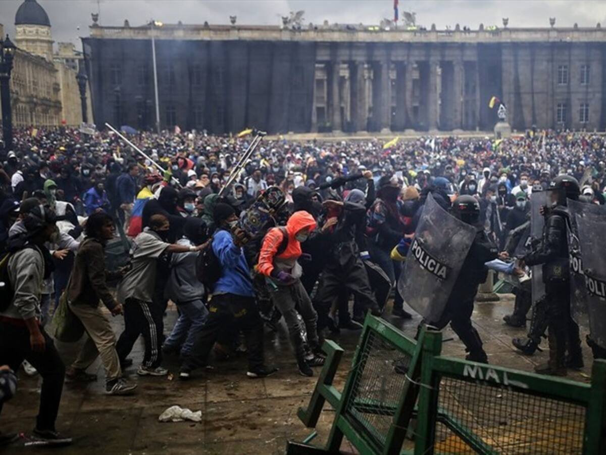 Gobierno pide las más duras sanciones penales contra vándalos infiltrados en las marchas