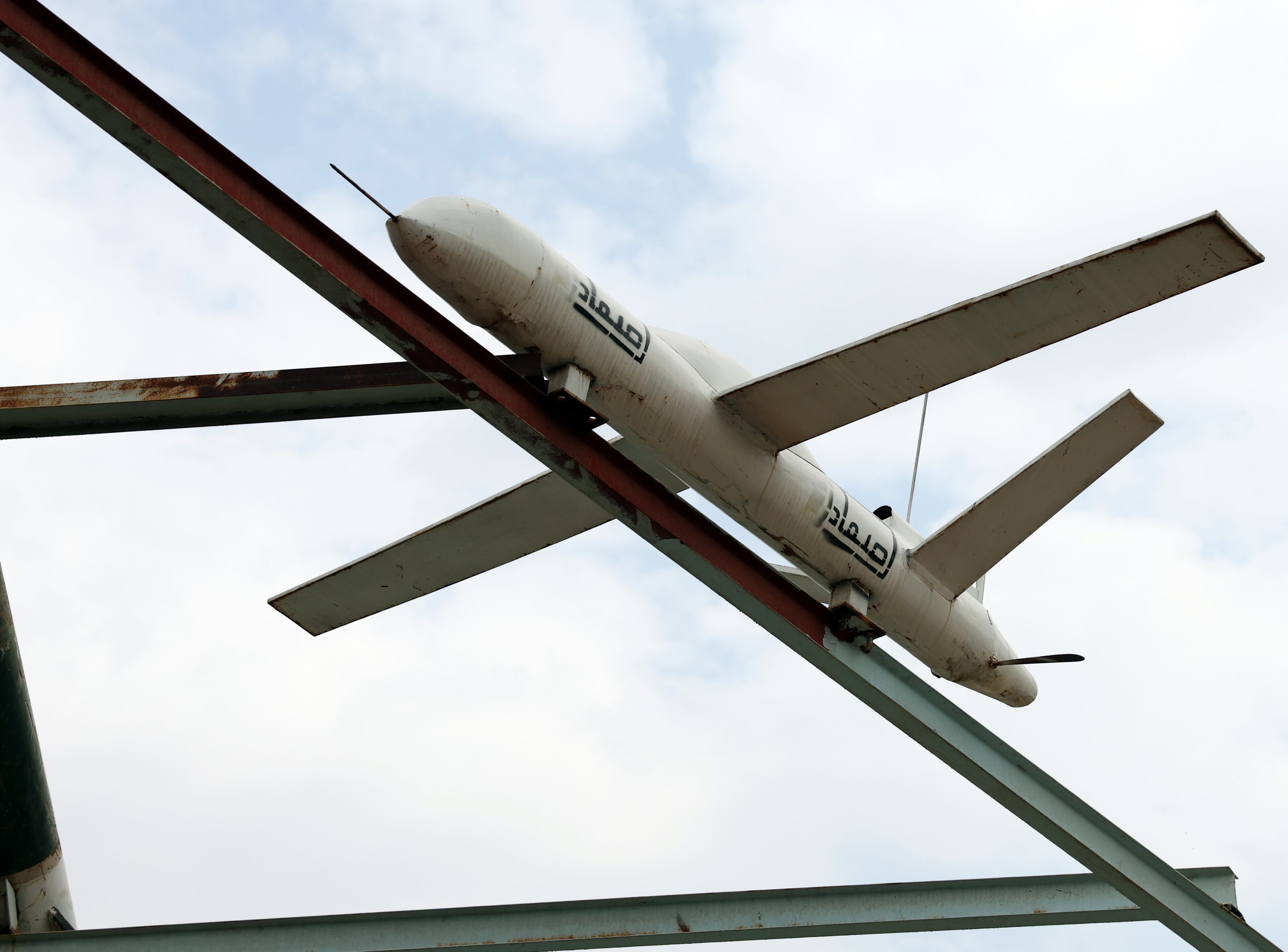 Los rebeldes hutíes de Yemen reivindicaron nuevo ataque con misil balístico contra Israel. Foto: EFE/EPA/YAHYA ARHAB