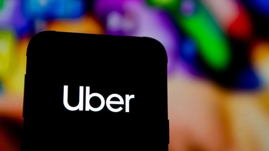 Uber volvió a operar en Bogotá bajo un servicio llamado Uber Essentia. Foto: Getty Images