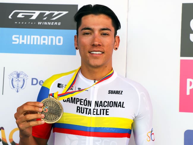 Alejandro Osorio, campeón nacional de la Ruta Colombia | Foto: EFE