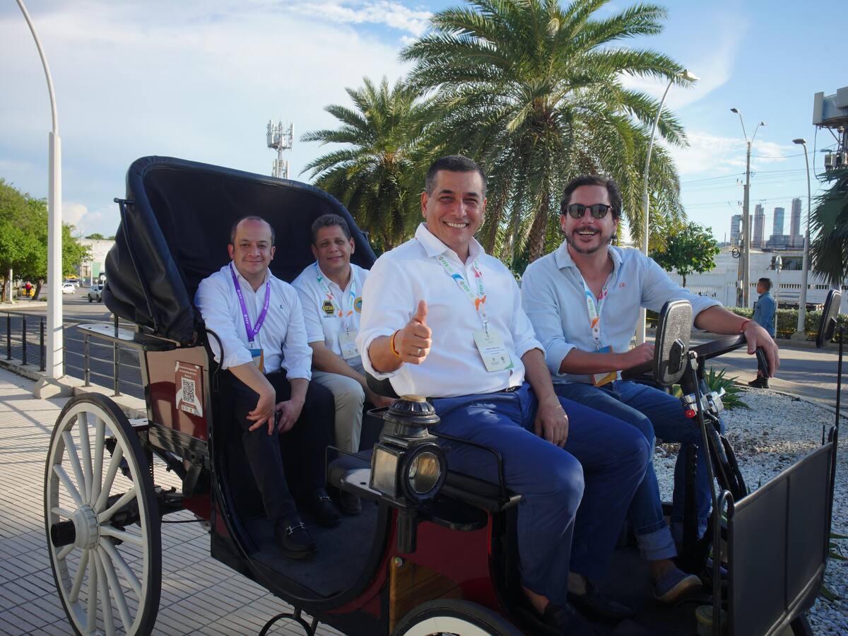 Cartagena recibió aval para la implementación de coches eléctricos