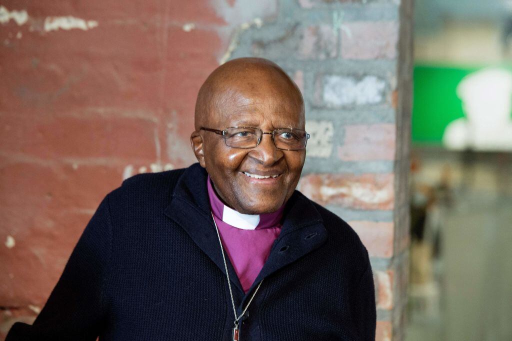 Falleció Desmond Tutu. (Photo by RODGER BOSCH/AFP via Getty Images)