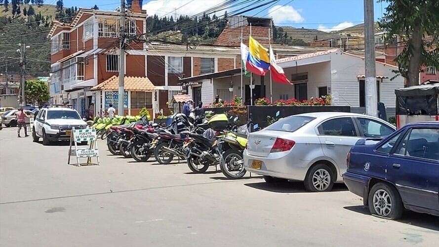 Incendio en estación de policía en Soacha. Foto: Colprensa