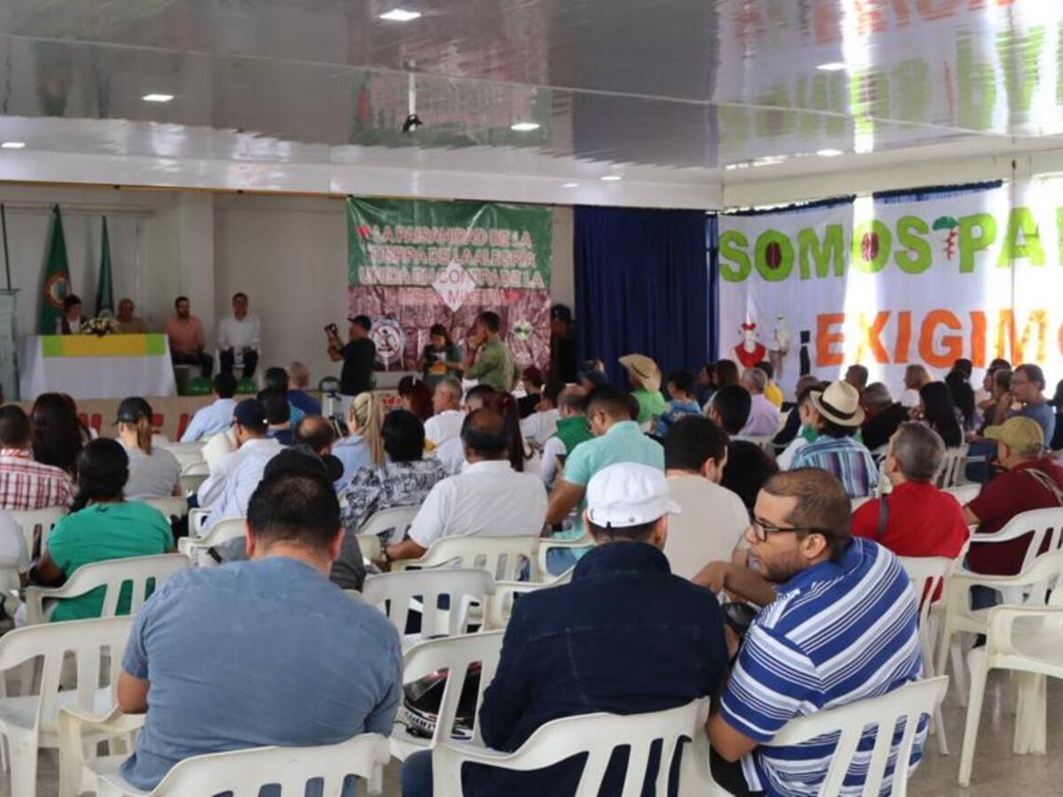 Alertaron uso de mercurio y cianuro en audiencia pública de megaminería en Risaralda