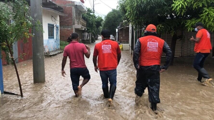 Fuertes lluvias en Santa Marta dejan más de 50 barrios afectados. Foto: Twitter @OgriccOficial