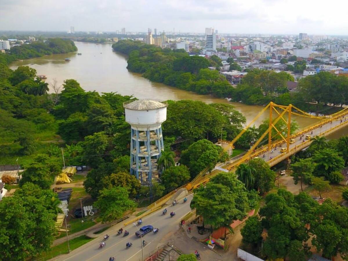 Líderes comunales alertan por deterioro del antiguo puente metálico de Montería