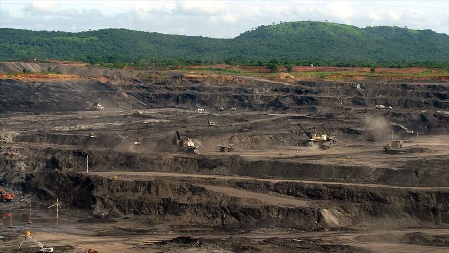El ministro Diego Mesa aseguró que es importante seguir diversificando la canasta minera, sobre todo con minerales metálicos. Foto: