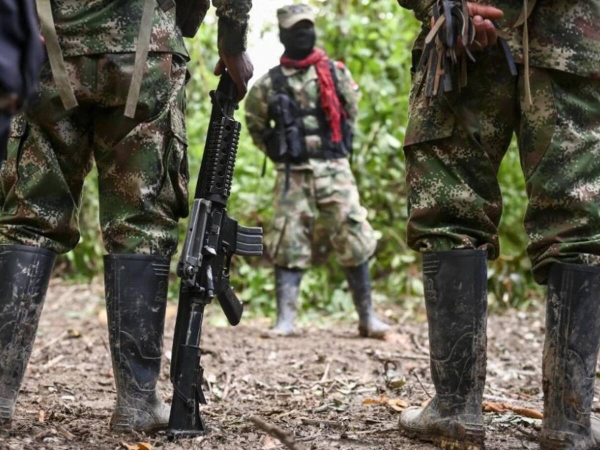 Confirman hallazgo de vehículo con secuestrado y miembros del ELN en Arauca