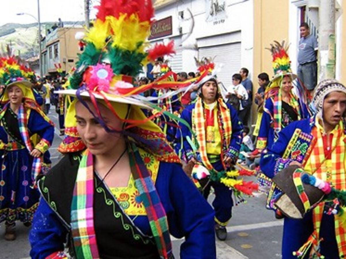 Así será la carroza de W Radio para el Carnaval de Negros y Blancos 2023