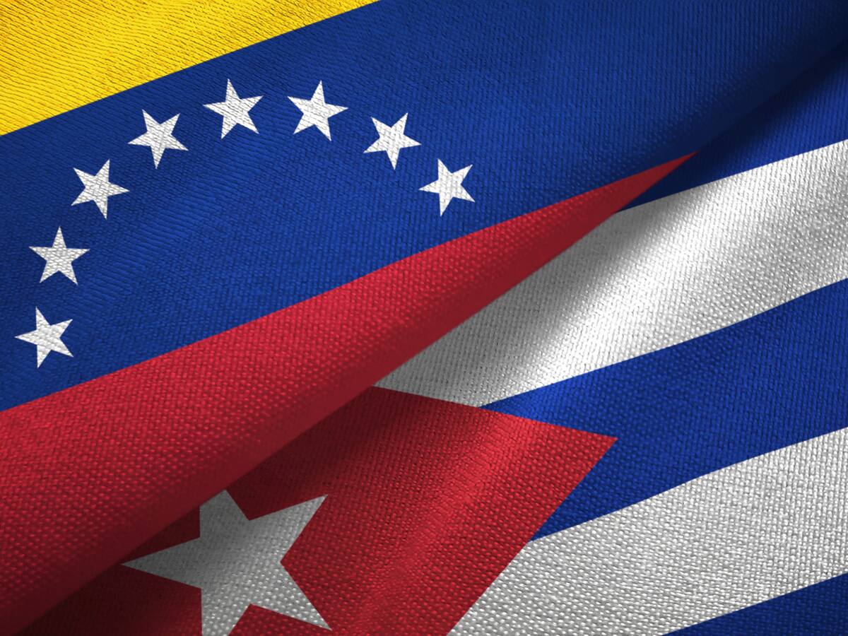 Venezuela reafirma su “hermandad” con Cuba al felicitarla por aniversario de la revolución