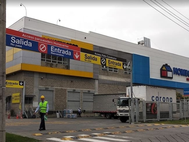 La Superintendencia de Industria y Comercio sancionó a Sodimac Colombia S.A (propietaria de Homecenter) con una multa de $200 millones. Foto: Julio Arguello (Google Maps)