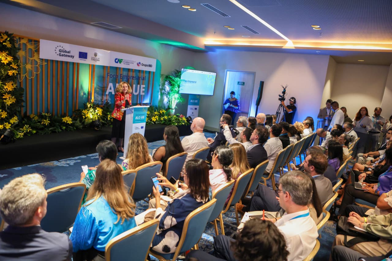 Foro Empresarial ALC–UE 2025 en Santa Marta  dejó anuncios claves en materia de inversión/ CELAC