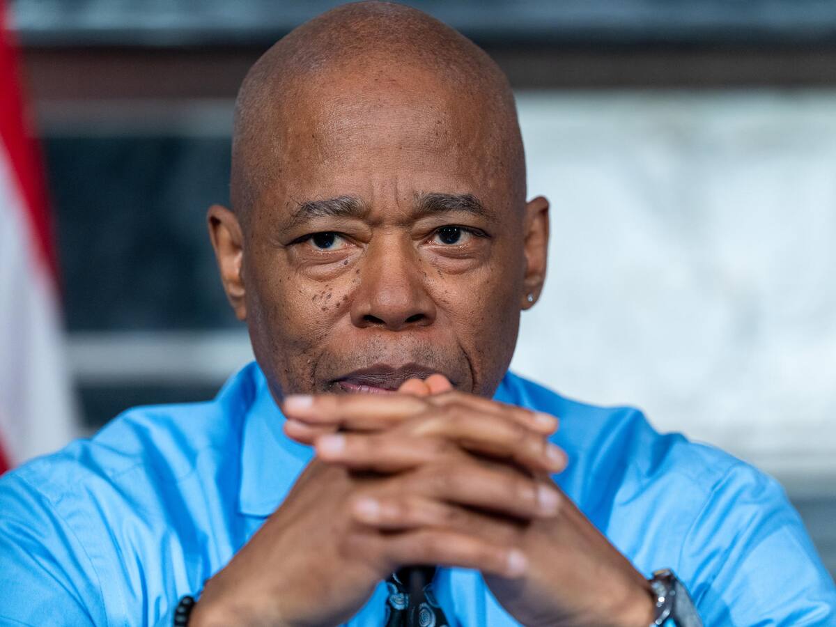 Eric Adams, alcalde de Nueva York, se retiró de la carrera a la reelección